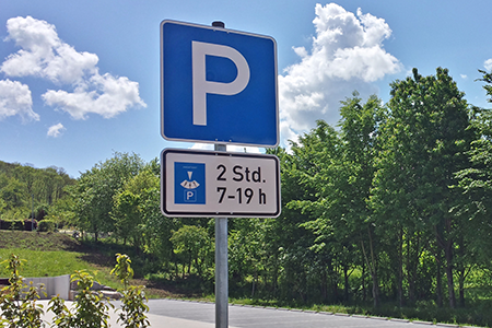 Bereichsbeschilderung_Parkplatzsschild.png