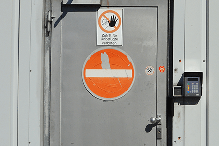 Schild_verdreckt_3_300px.png