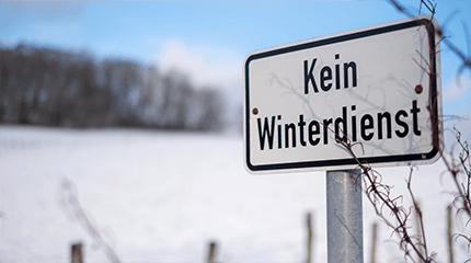 Sicher durch die kalte Jahreszeit: Alles über Winterdienstschilder