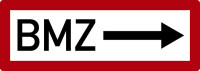 Feuerwehrschild, BMZ (Brandmeldezentrale) mit Pfeil nach rechts - DIN 4066